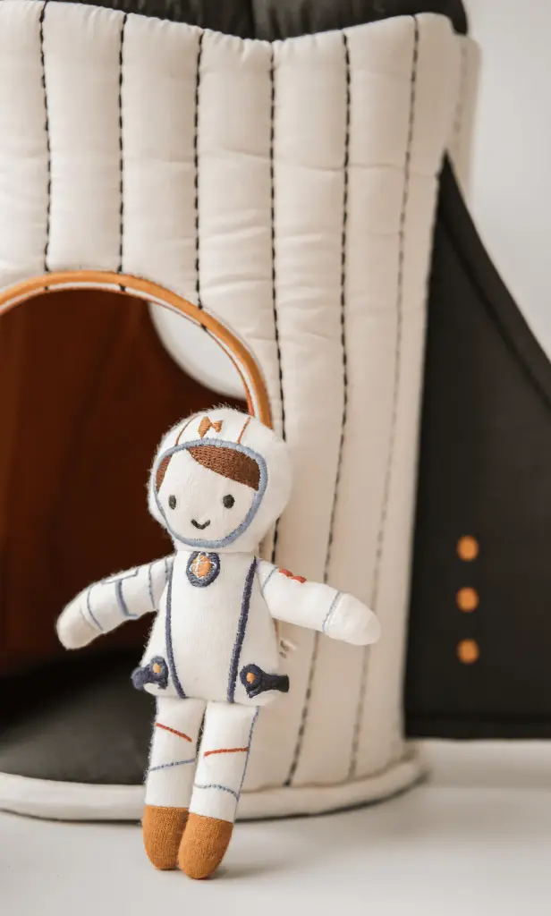 Fabelab - Organic Pocket Friend Plush Toy - Astronaut - Natural - 14 cm (2).webp