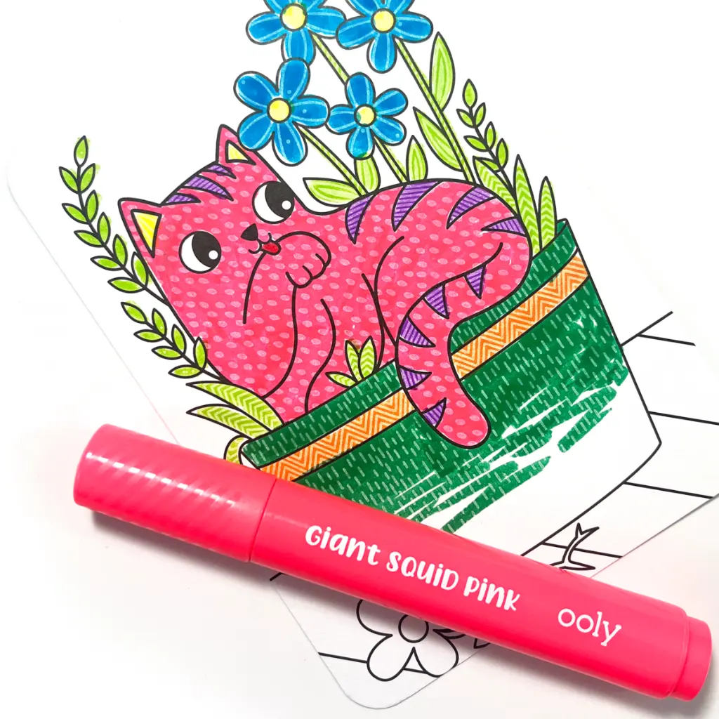 161-117-Undercover-Art-Hidden-Patterns-Coloring-Activity-Smitten-Kittens-E1 -  1200px.webp