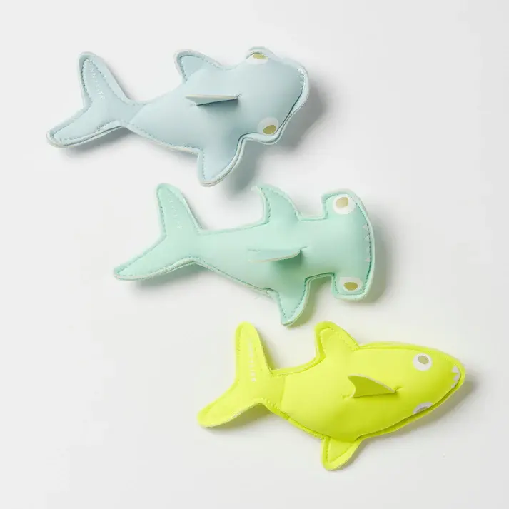Sunnylife-Salty-The-Shark-Dive-Buddies-Set-Of-3-Aqua-Neon-Yellow-Product-1.webp