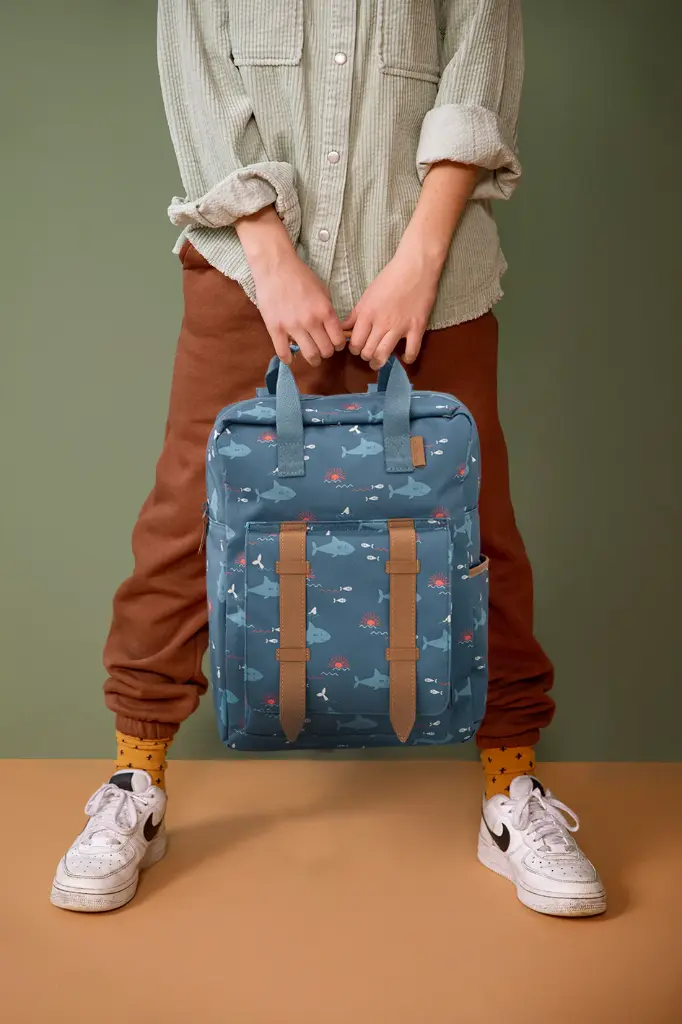 fresk_lifestye_backpack_shark_large_bdad3eec-4c12-4ebb-8c58-fe4f2ffe1767.webp
