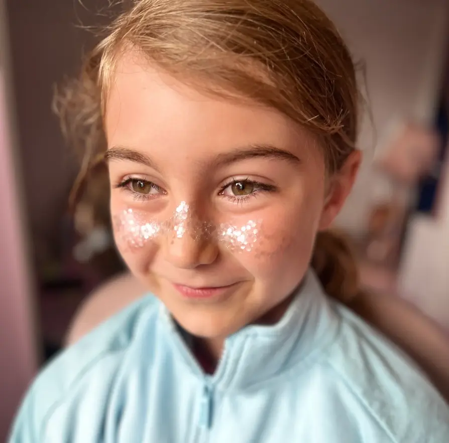 Little-Stardust-bio-glitters-Moon-glitter-1.webp