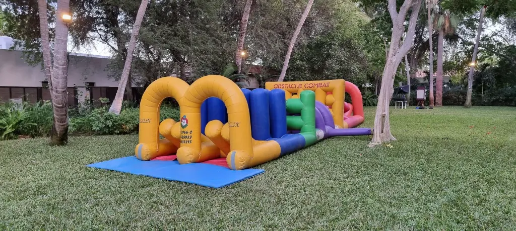 Obstacle-Combat-inflatable-Rental-1.webp