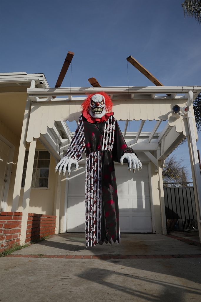 Towering Terror Clown Adult Costume 3