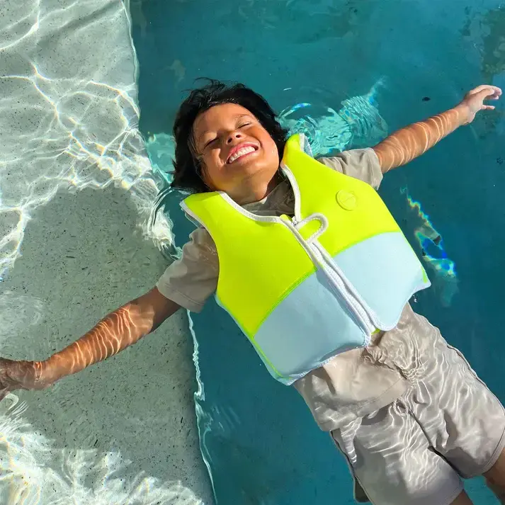 Sunnylife-Salty-The-Shark-Swim-Vest-Aqua-Neon-Yellow-Product-4.webp