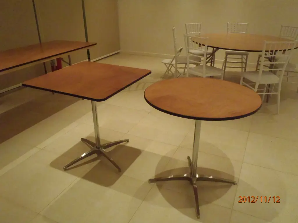 Fantasy-Party-Events-Fixtures-Rentals-Table-Square-Cocktail-78X78XH90cm-1.webp