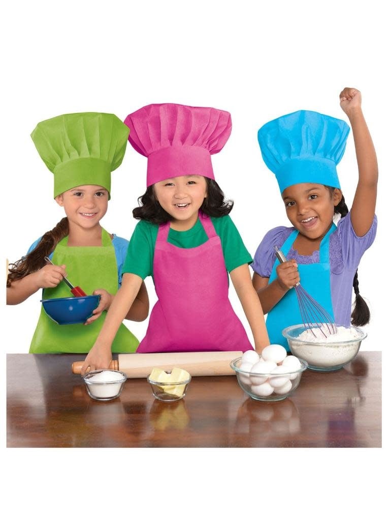 Baking party - aprons Wearables