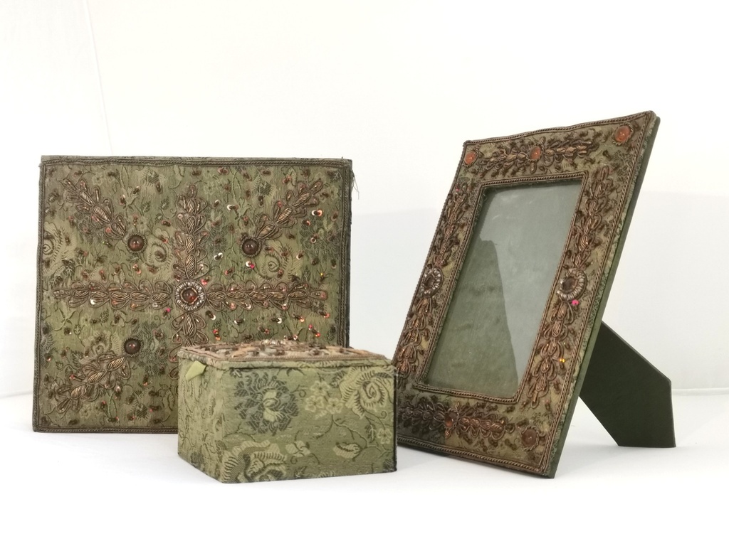 Beaded Album Box & Frame Set Home Accessories