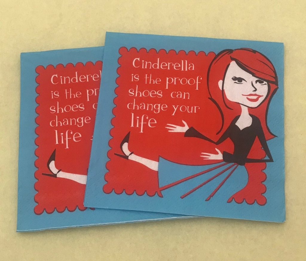 مناديل ورقية للمشروبات بتصميم "سندريلا هي الدليل..."