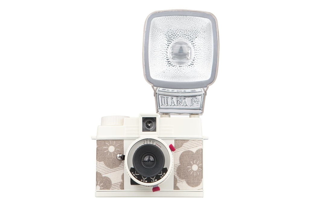 Camera - Diana Mini & Flash Jiyu Photography