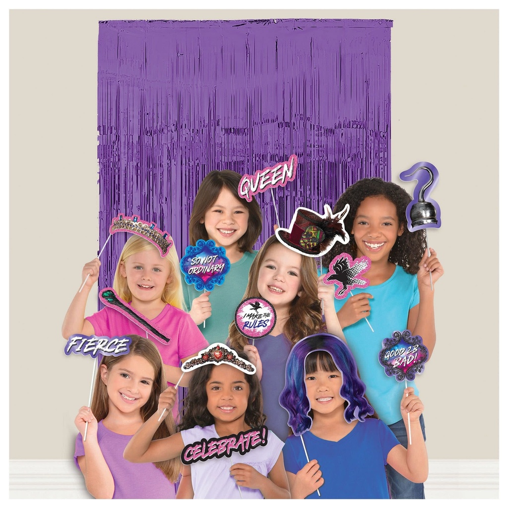Disney Descendants 3 Selfie Scene w/ Props