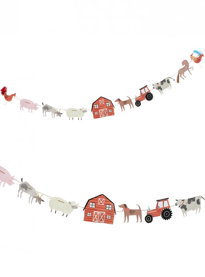 On The Farm Large Garland