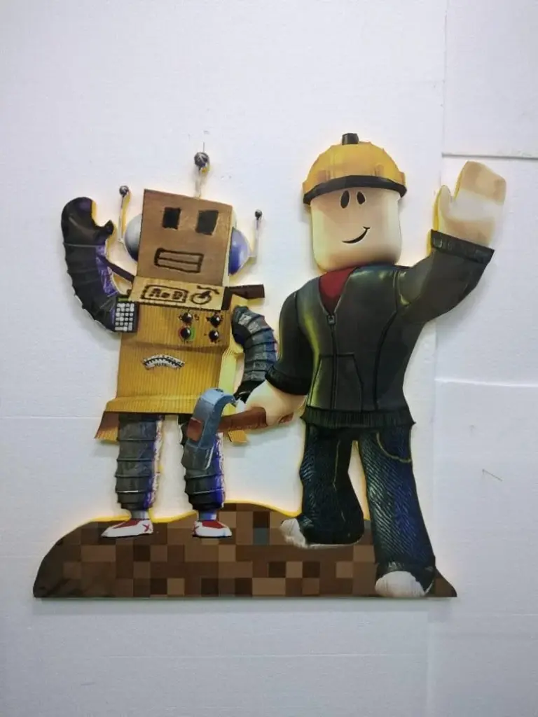 Character Cutout With Base Rental-Roblox Video Gam (110x120) cm