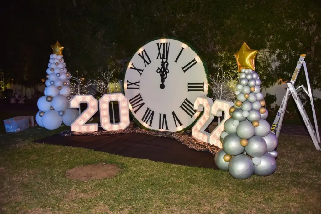 Light Up Letter/Number 1M Tall Rental