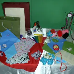 Arts and Crafts /10 Persons-Bag Decoration