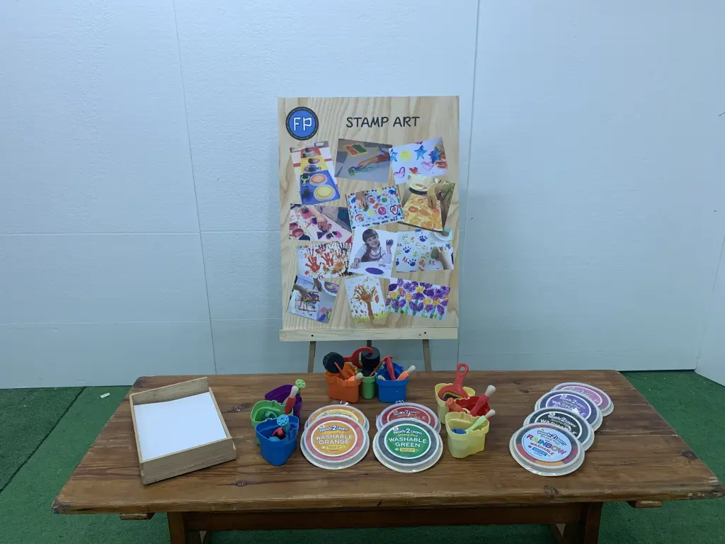 Arts and Crafts/10 Persons-Stamp Art