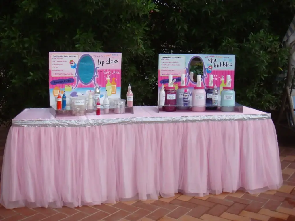 Buffet Table With Tulle Table Cover and Skirting-Rental