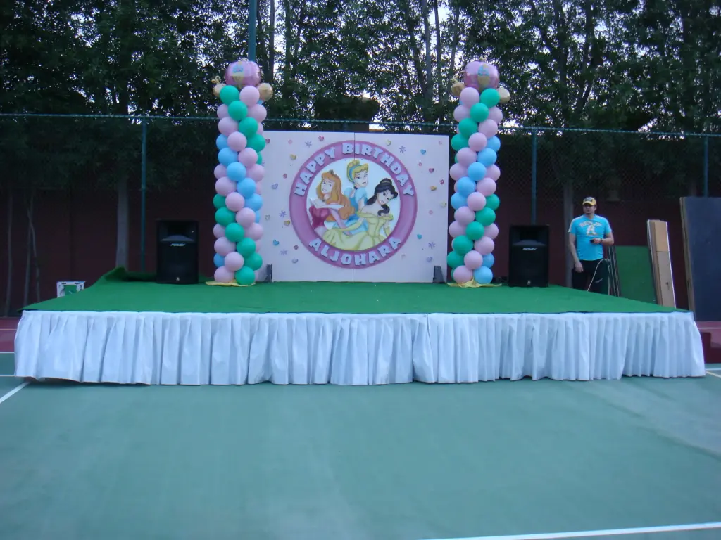 تأجير مسرح خشبي (4×5) متر