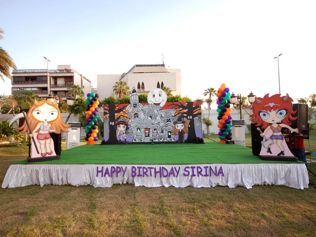 Wooden Stage (5X7)M Rental