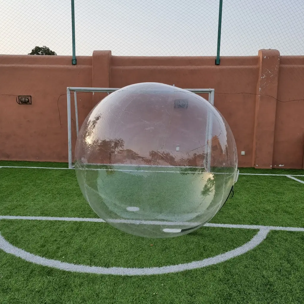 كرة شفافة بسحاب