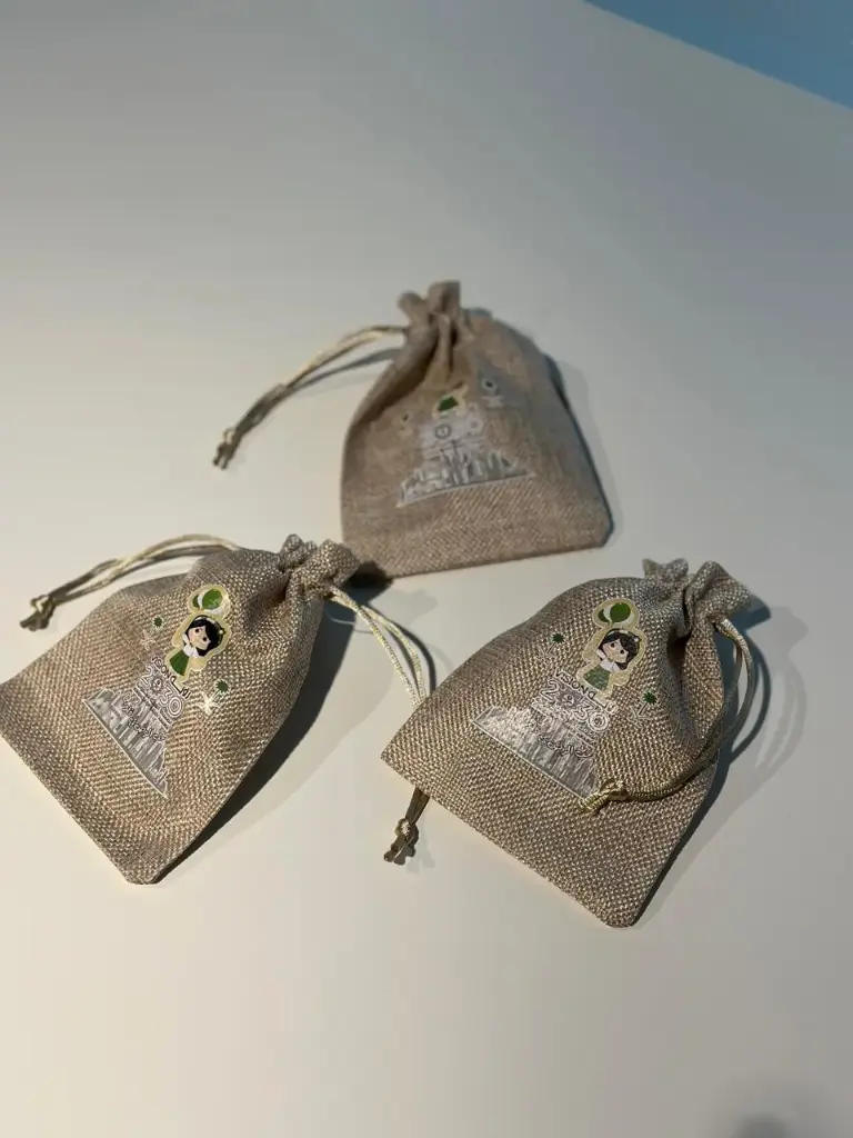 White National Day Bags